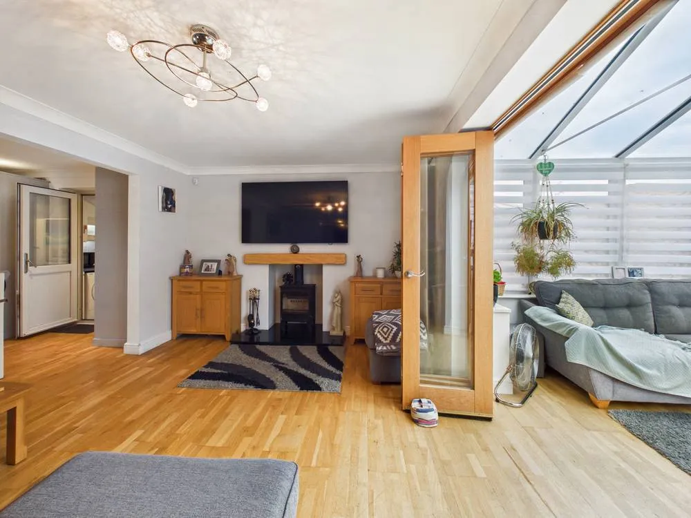 Chatsworth Road, West Mersea, CO5, photo 9