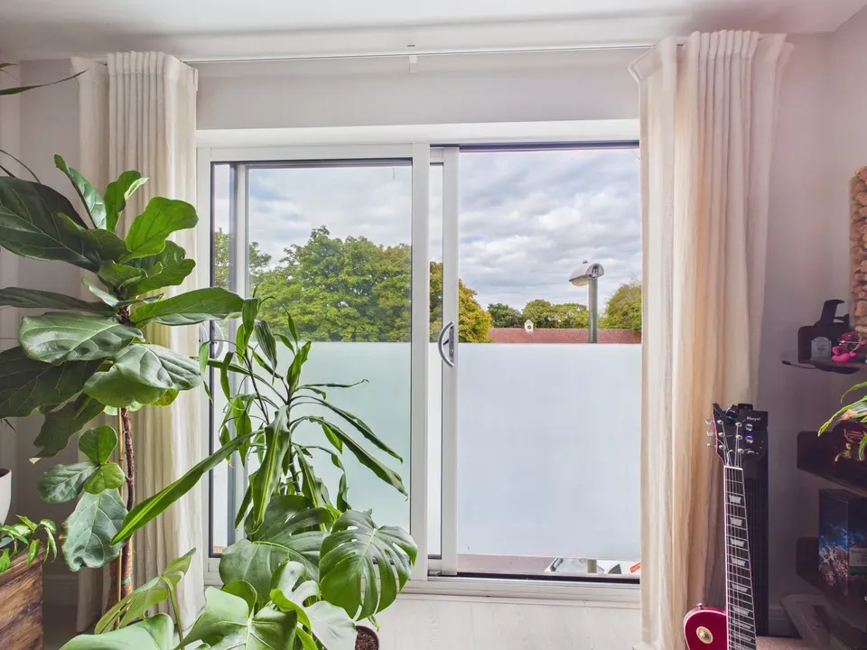 32 Century House, Horsham, West Sussex, photo 8