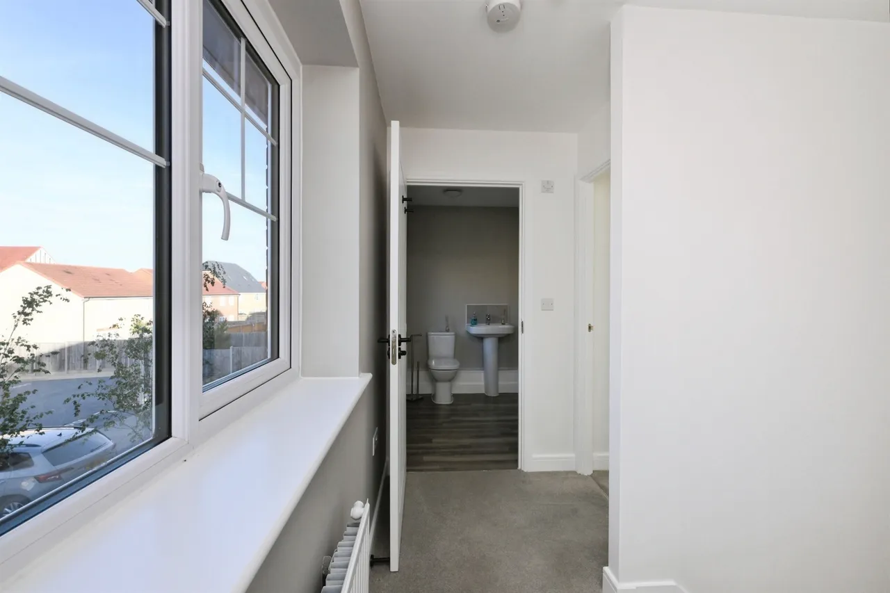 Sandpiper Road, Harlow, CM17, photo 7