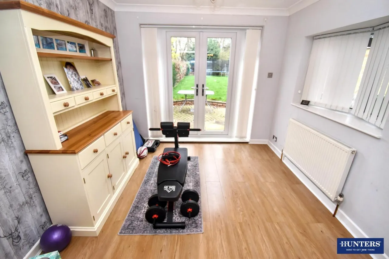Gloucester Crescent, Wigston, photo 7