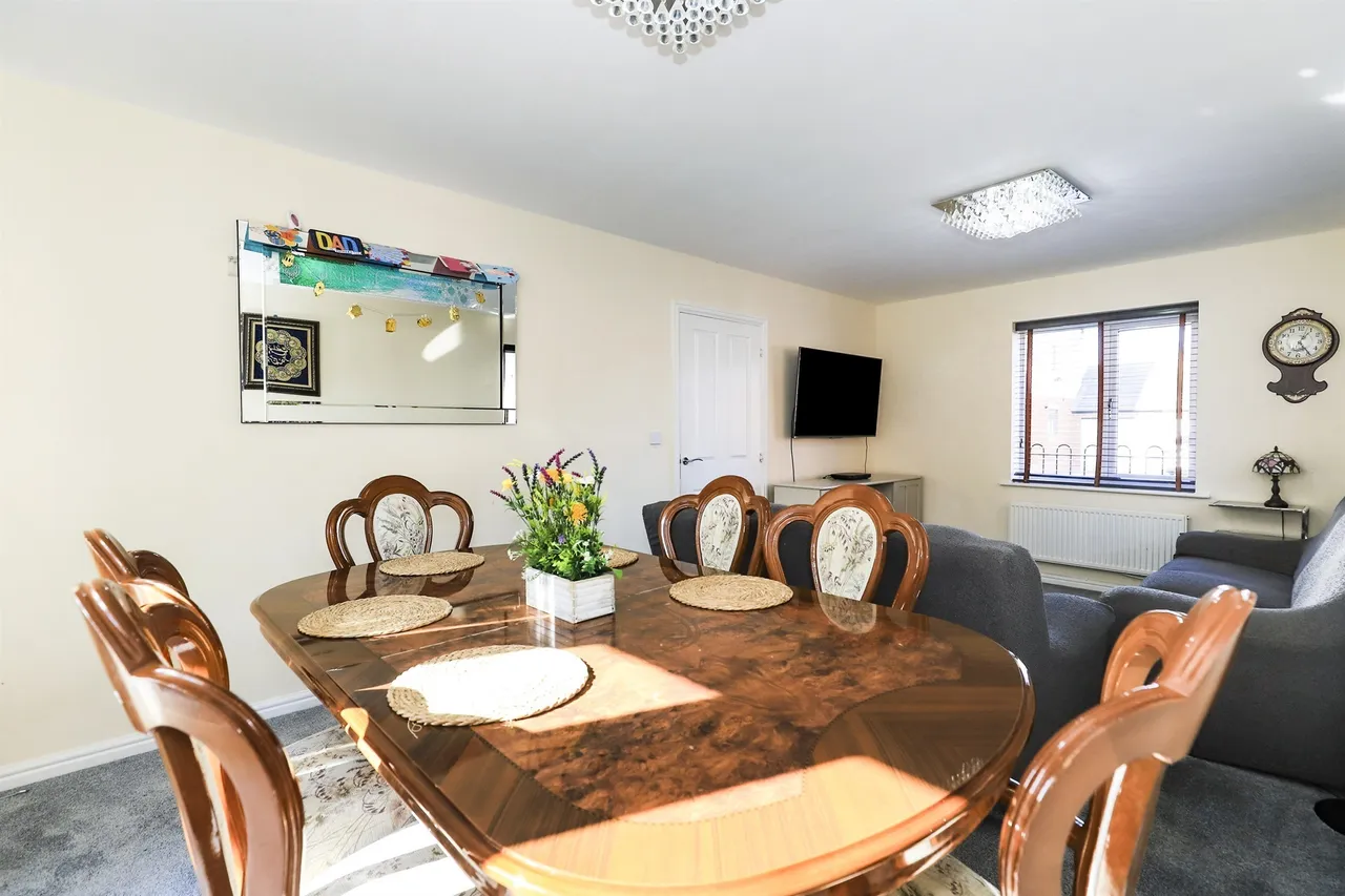 Coningsby Drive, Ettingshall, Wolverhampton, photo 8