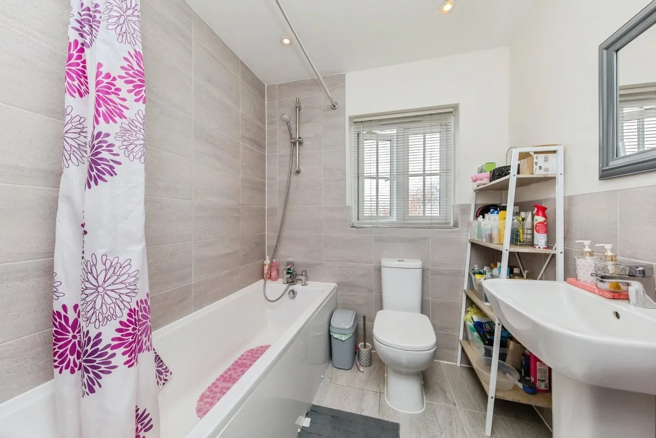 Boadicea Drive, Crewe, Cheshire, CW1, photo 15
