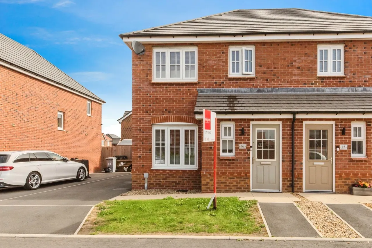 Boadicea Drive, Crewe, Cheshire, CW1, photo 17