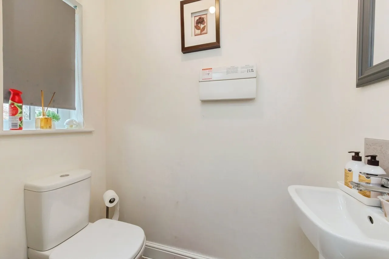 Boadicea Drive, Crewe, Cheshire, CW1, photo 9