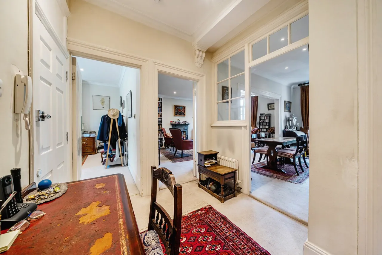 Eliot Hill, SE13, photo 12