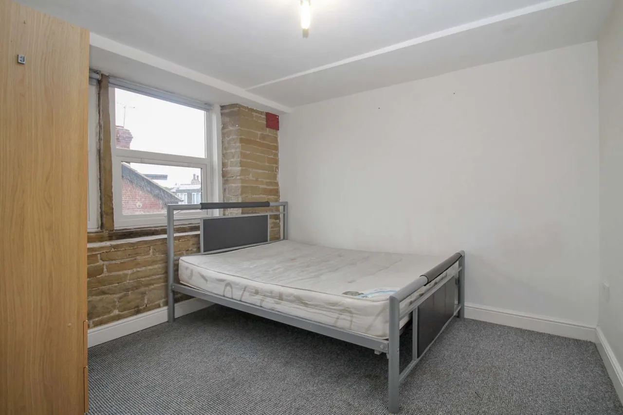 Greenock Road, Leeds, LS12, photo 4
