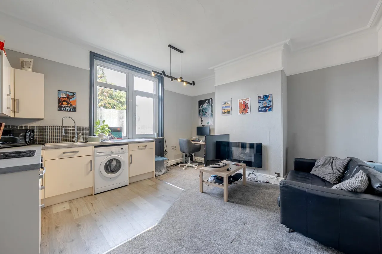 St Marys Road, Leeds, LS7, photo 17