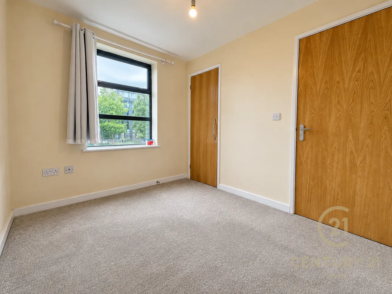 Roehampton Vale, London, SW15, photo 5