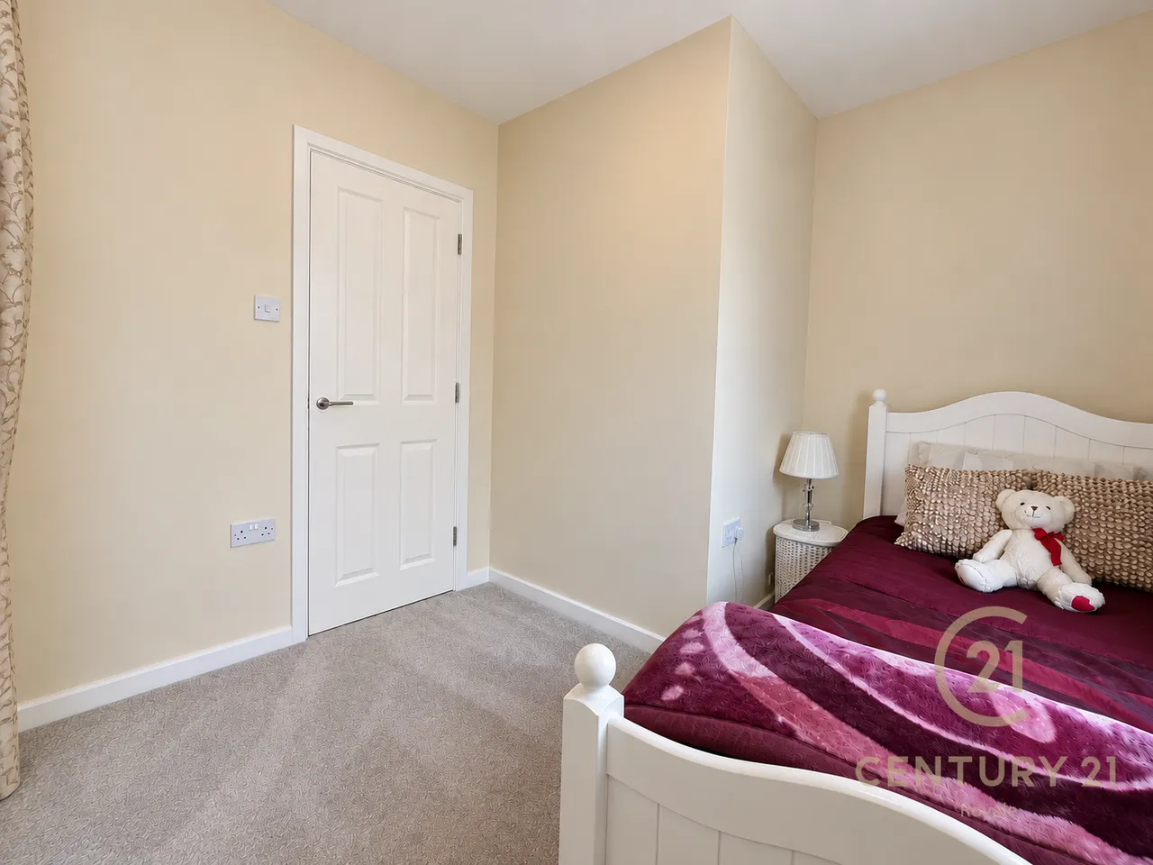 Roehampton Vale, London, SW15, photo 21