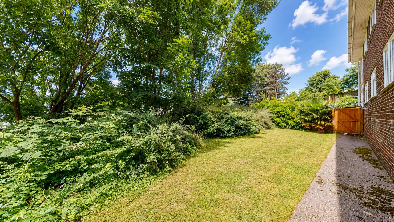 Farmleigh, Cardiff, CF3, photo 11