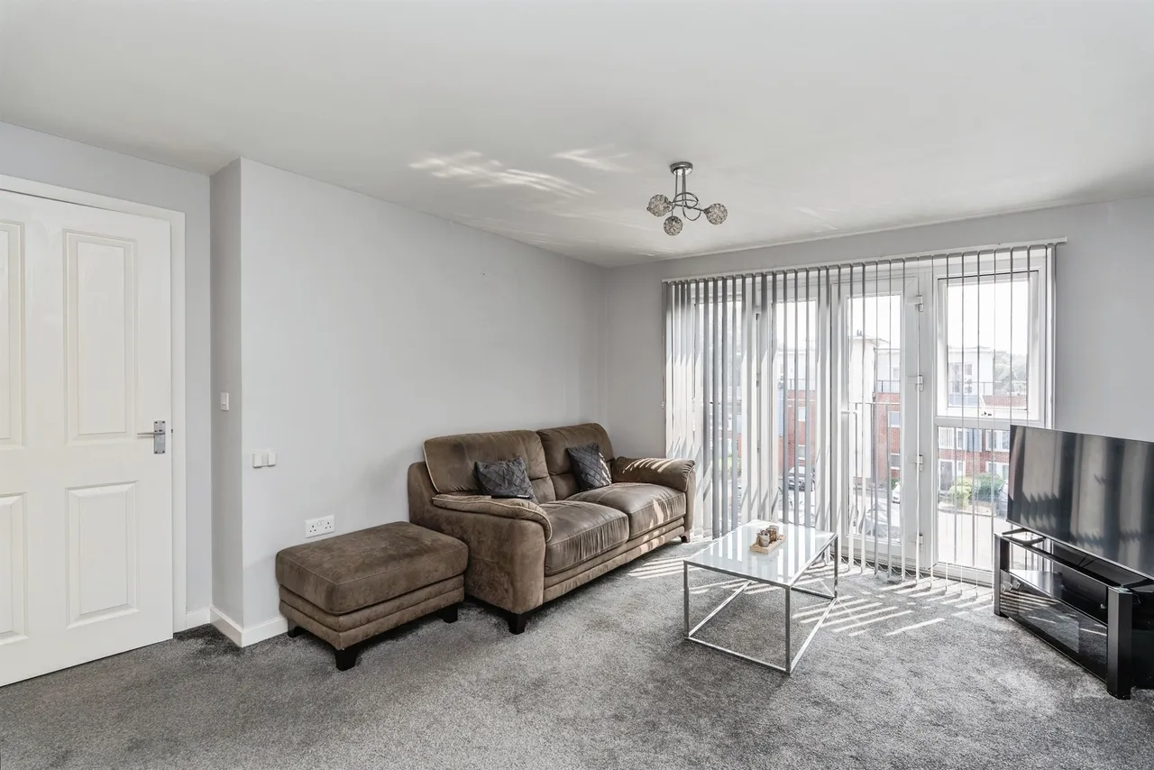 Alexander Square, Eastleigh, SO50, photo 10