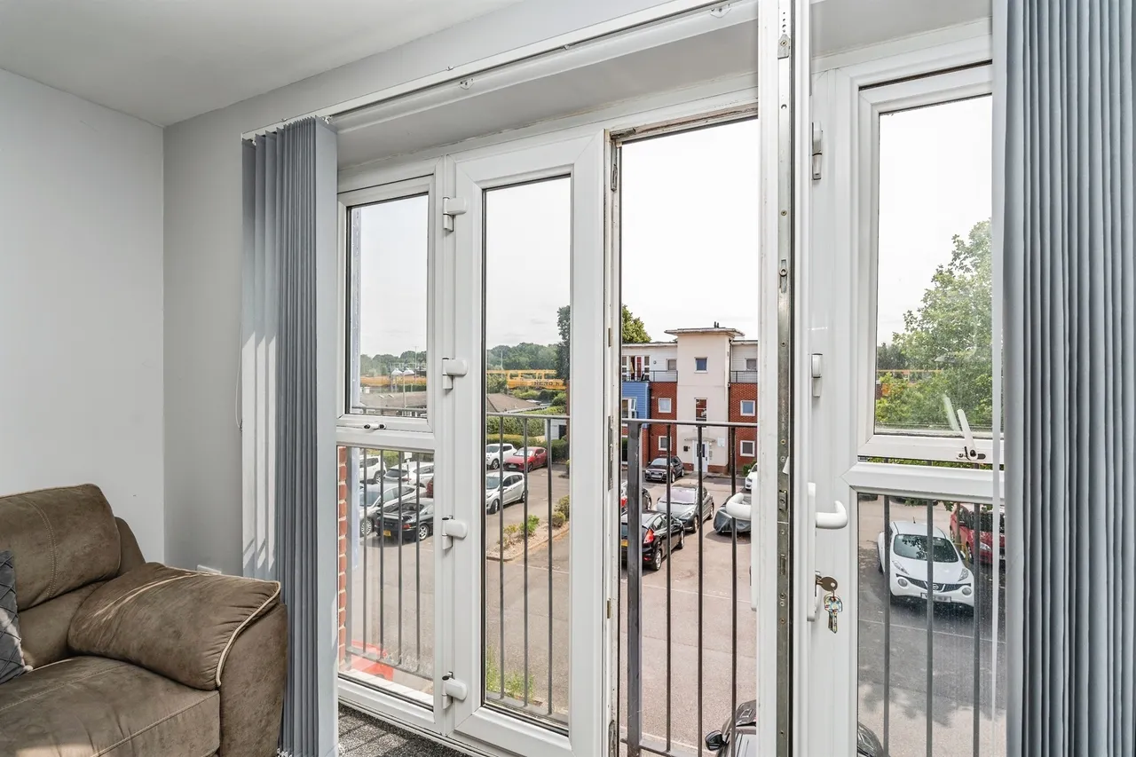 Alexander Square, Eastleigh, SO50, photo 11