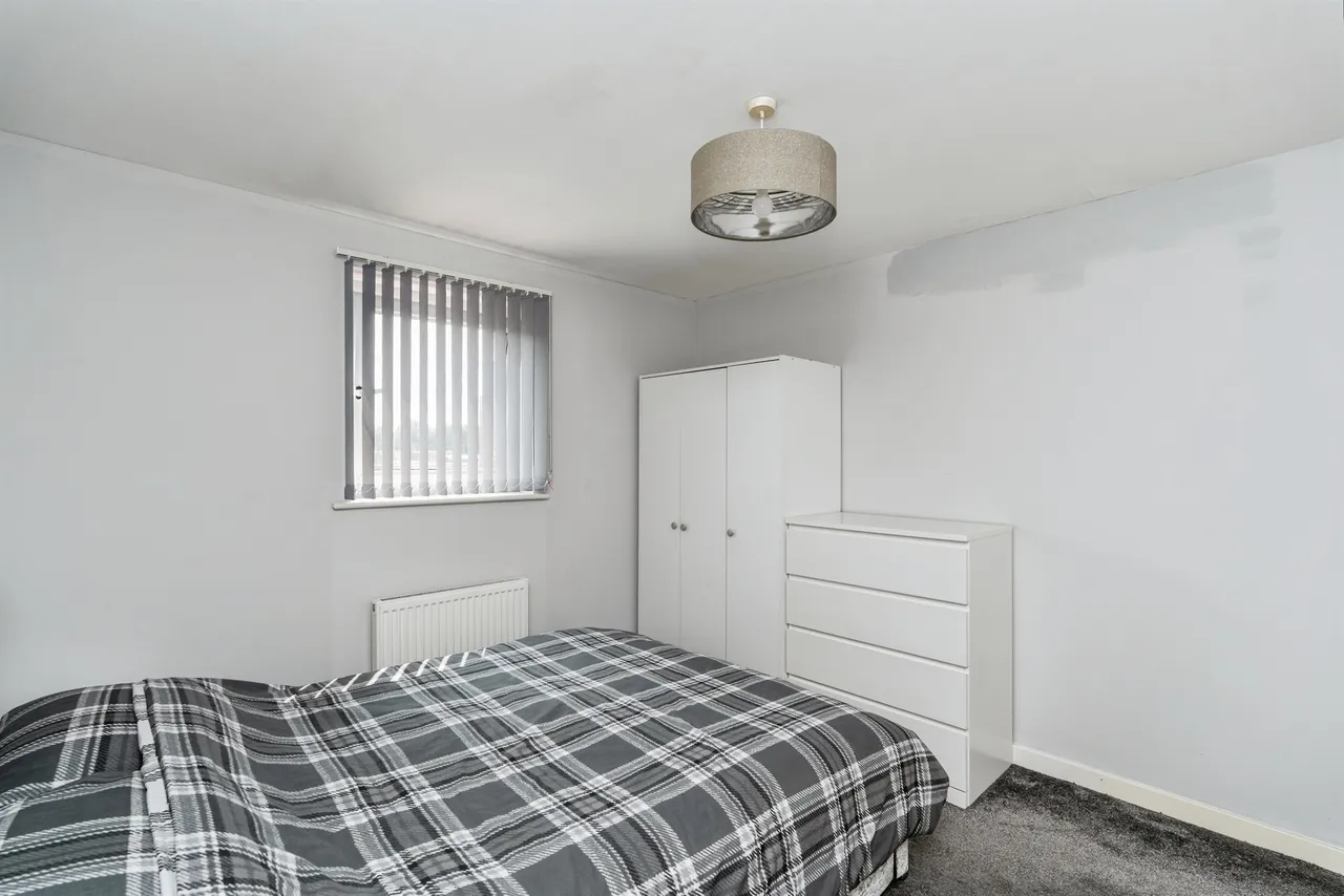 Alexander Square, Eastleigh, SO50, photo 5
