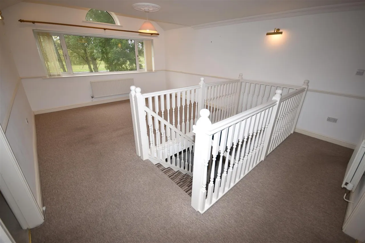 Cranwell Avenue, Cranwell, NG34, photo 11