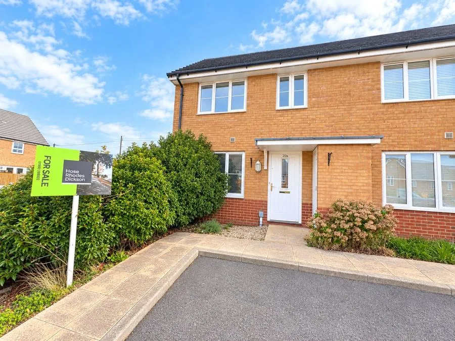 2 bed house for sale, Cromwell Avenue, East Cowes, PO32