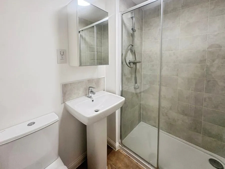 Cromwell Avenue, East Cowes, PO32, photo 7