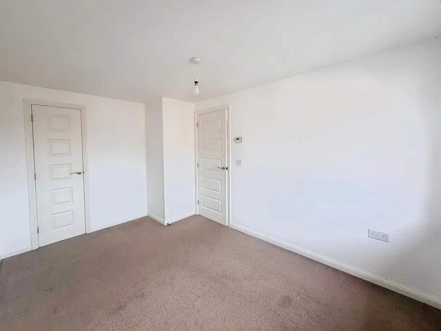 Cromwell Avenue, East Cowes, PO32, photo 6