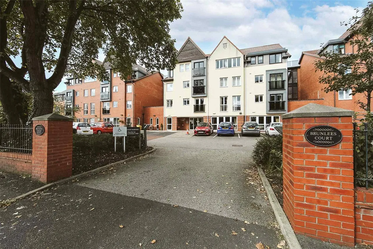 2 bed flat for sale, Cambridge Road, Southport, PR9