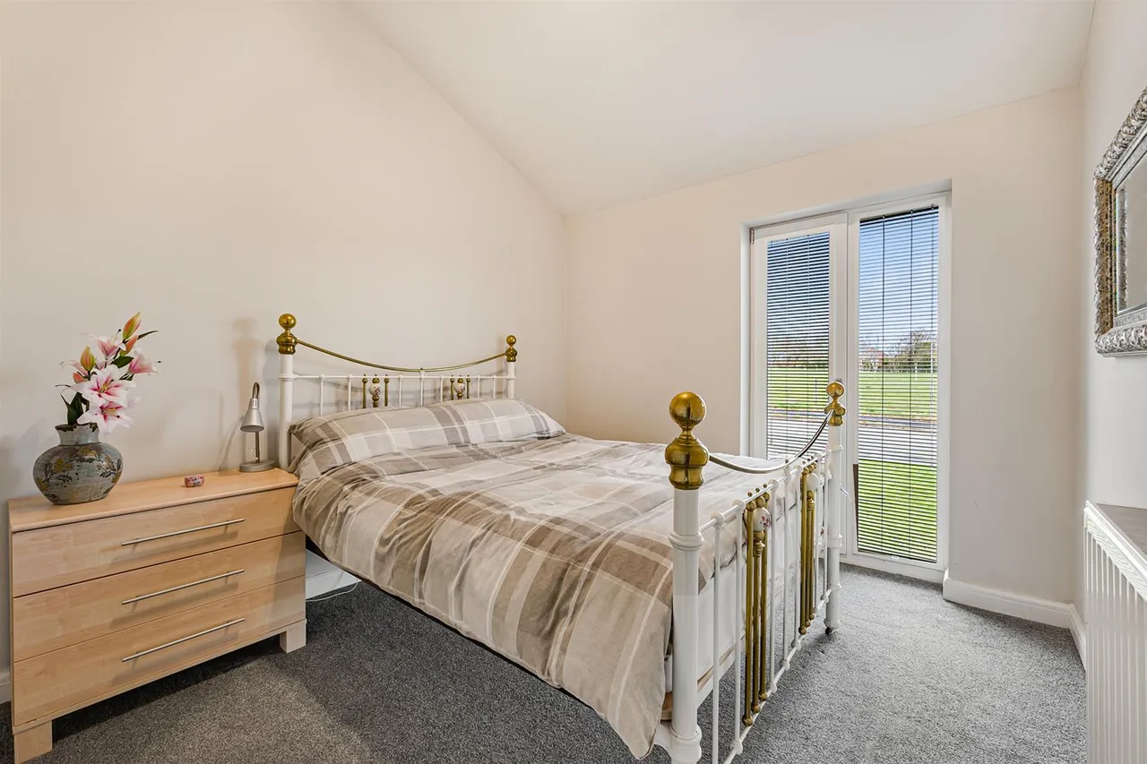 Lymewood Drive, Disley, SK12, photo 24