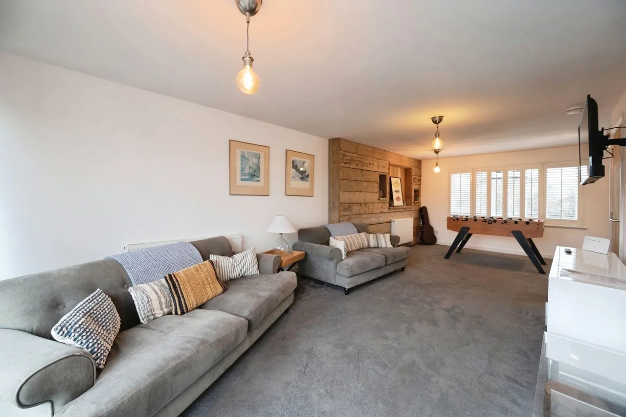 Sidlesham Close, Hayling Island, PO11, photo 11