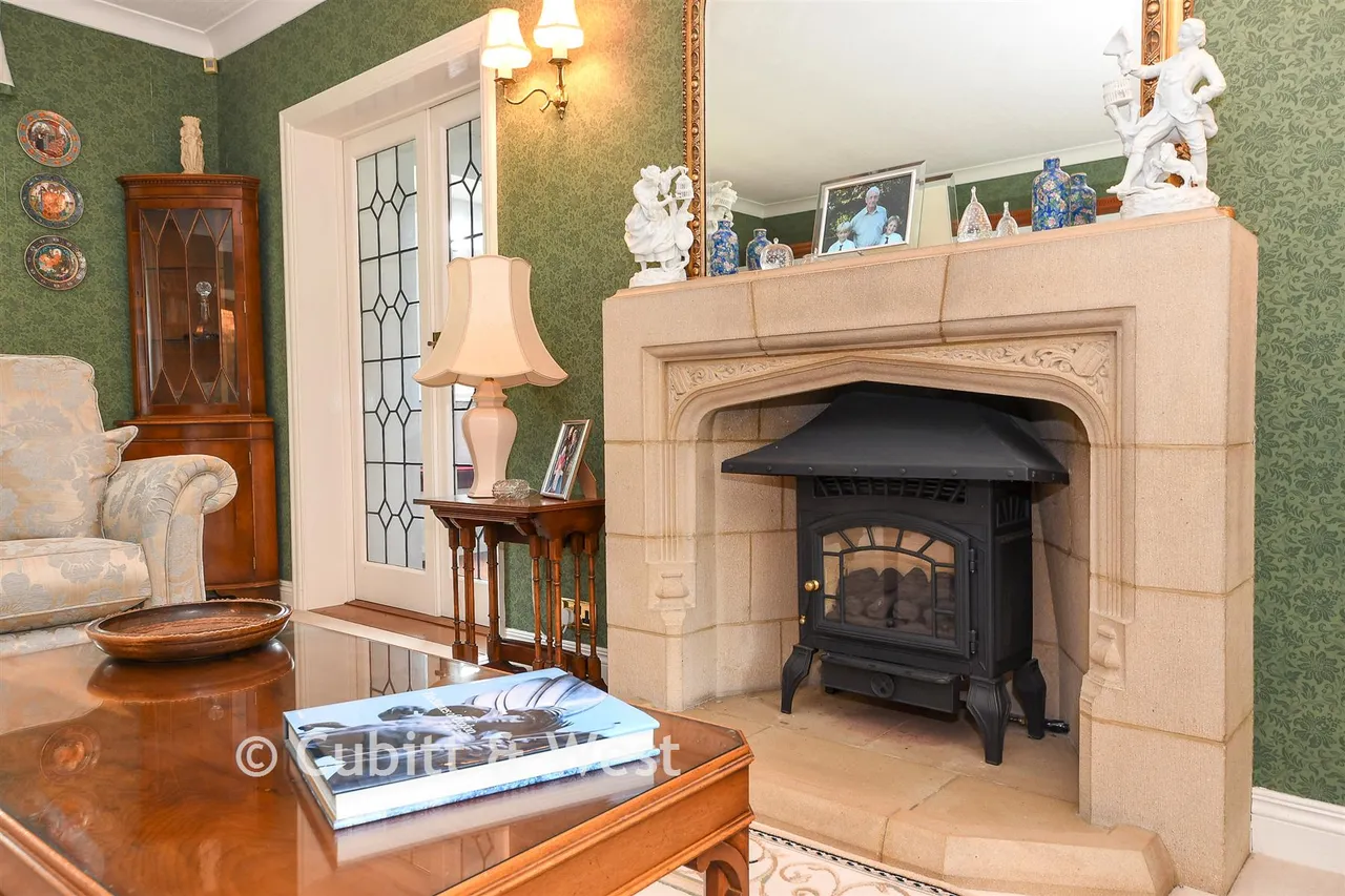 Woodhurst Park, Oxted, RH8, photo 18
