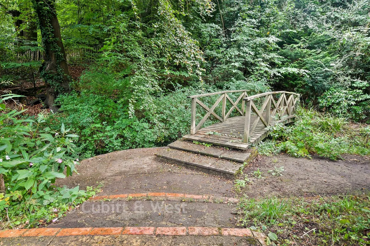 Woodhurst Park, Oxted, RH8, photo 15