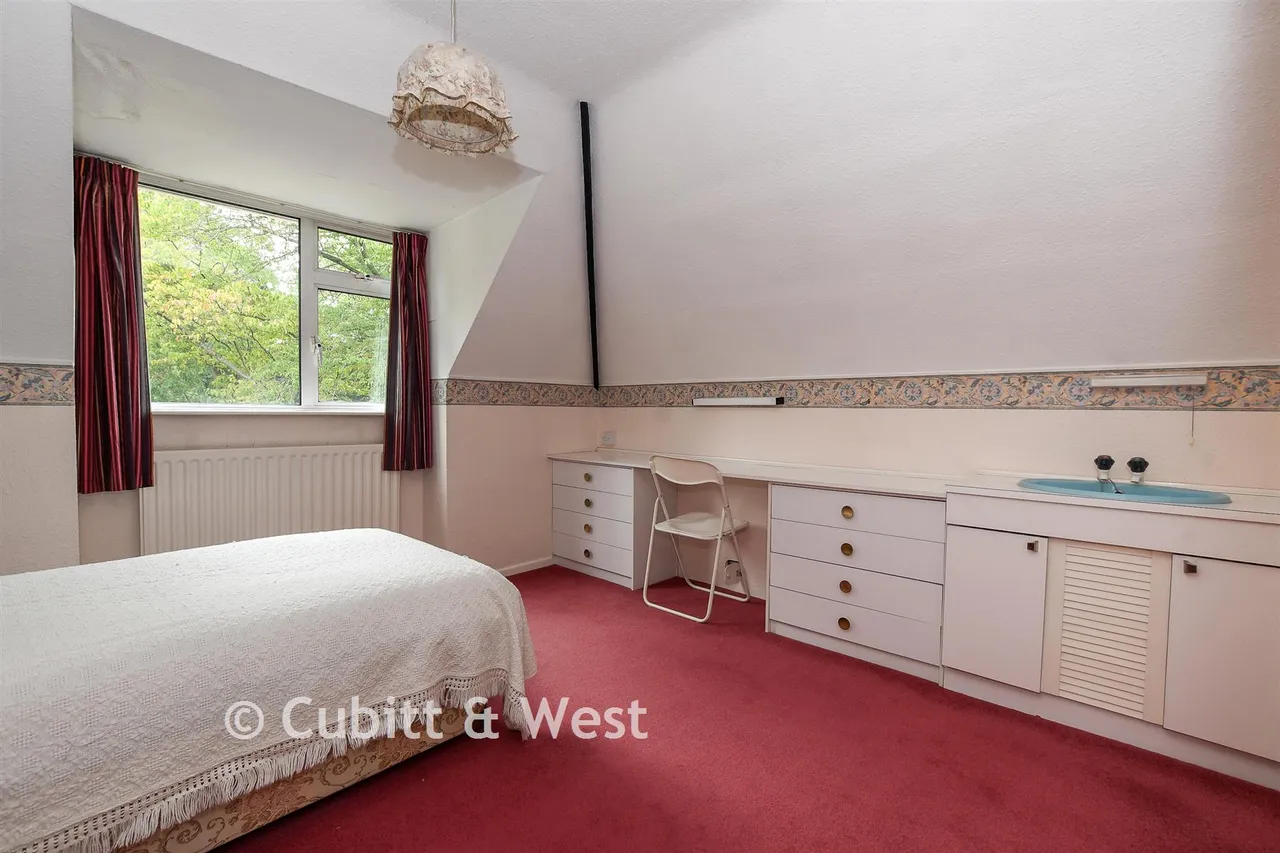 Woodhurst Park, Oxted, RH8, photo 13