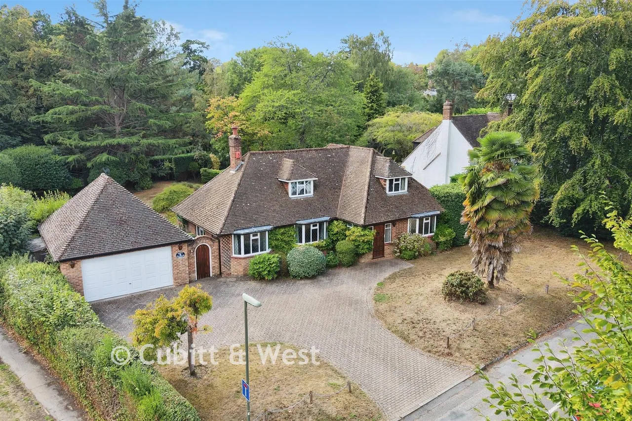 Woodhurst Park, Oxted, RH8, photo 2