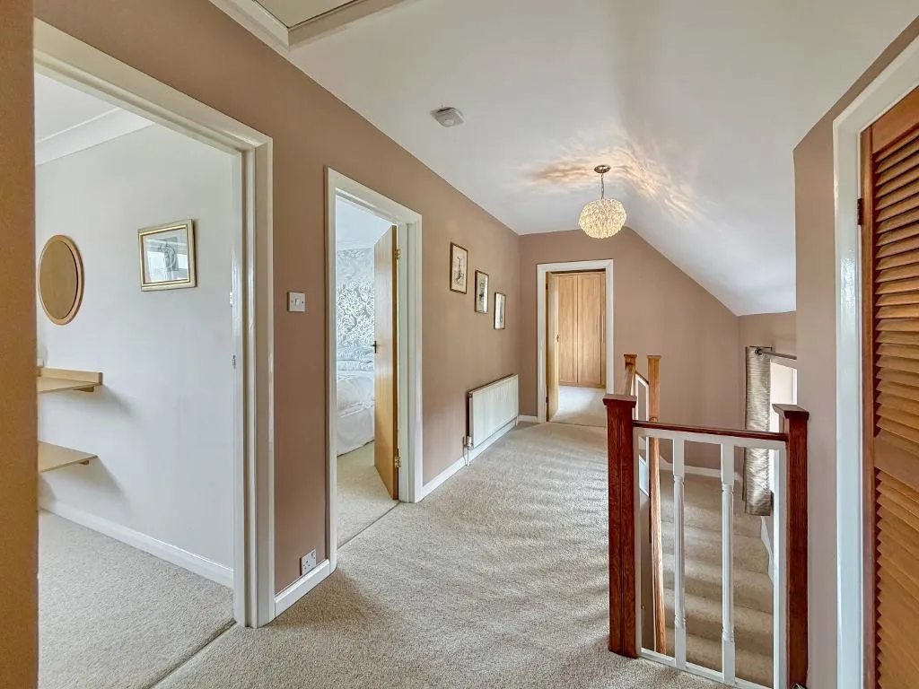 Ewhurst Avenue, Sanderstead, photo 18