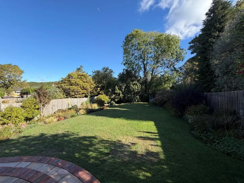 Ewhurst Avenue, Sanderstead, photo 24