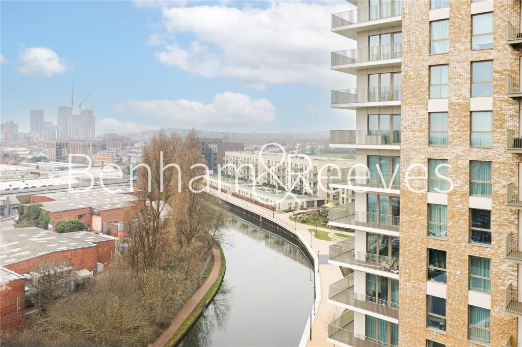 Quay Walk, Wembley and Alperton, HA0, photo 13