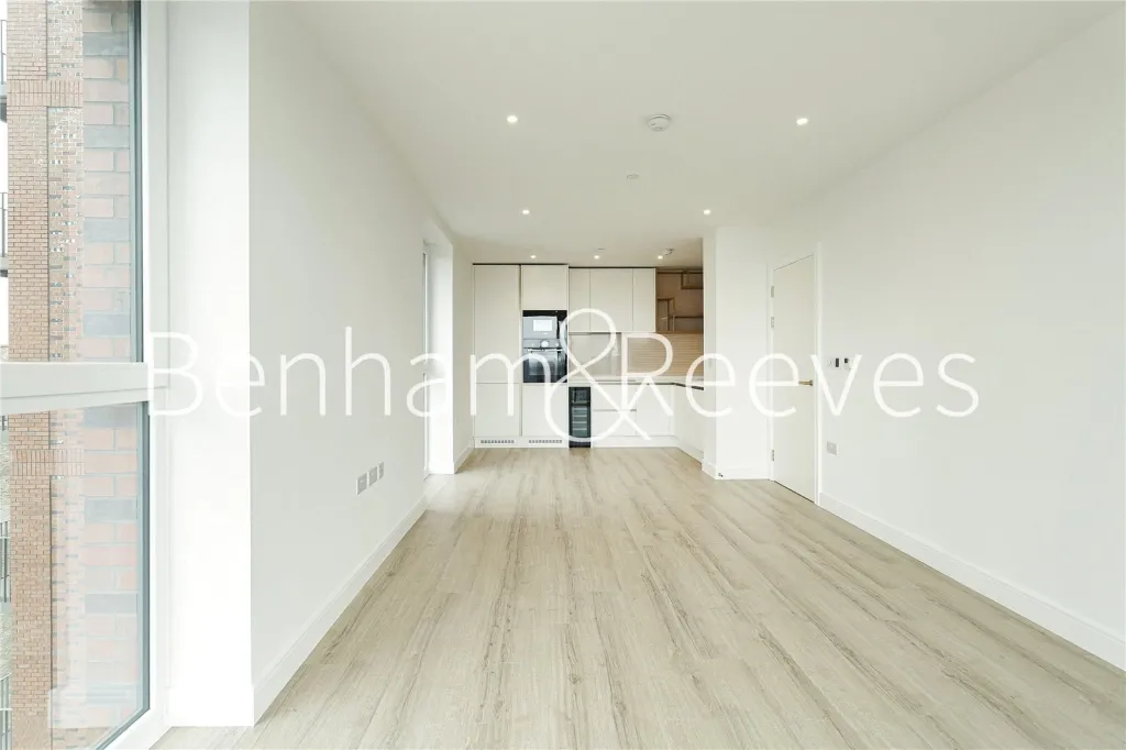 Quay Walk, Wembley and Alperton, HA0, photo 14
