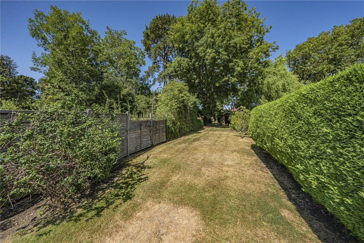 Frays Avenue, West Drayton, UB7, photo 5