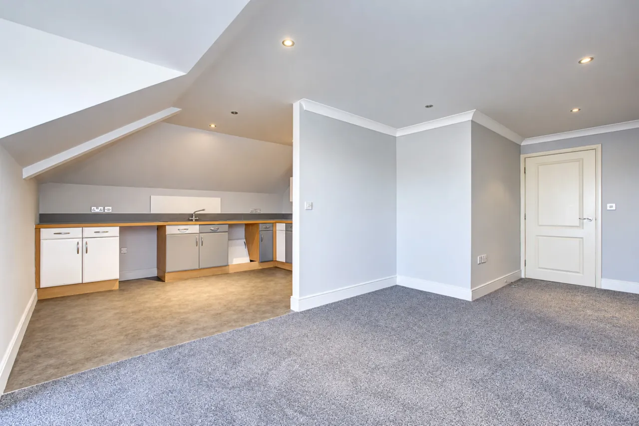Oak Road South, Benfleet, SS7, photo 2