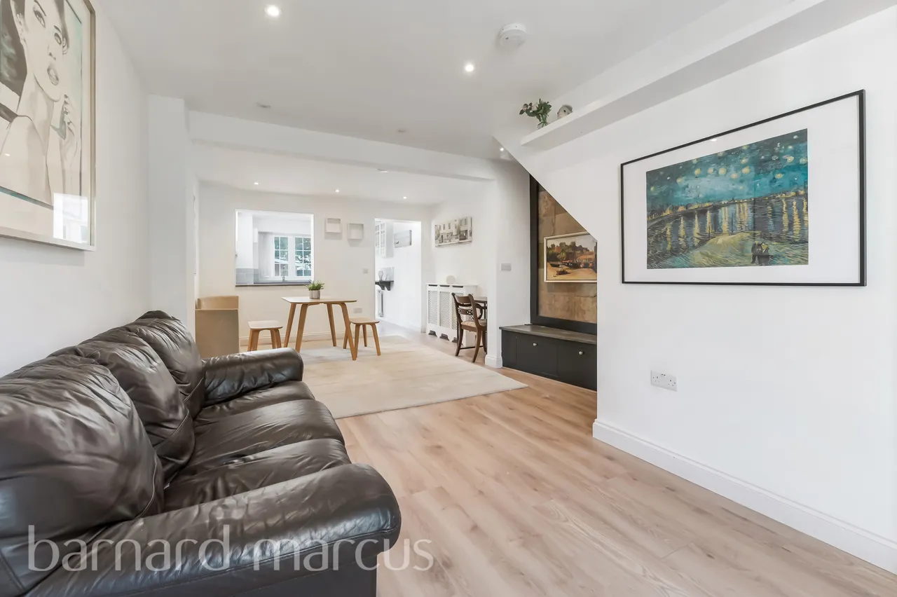 Brunel Close, Hounslow, TW5, photo 2