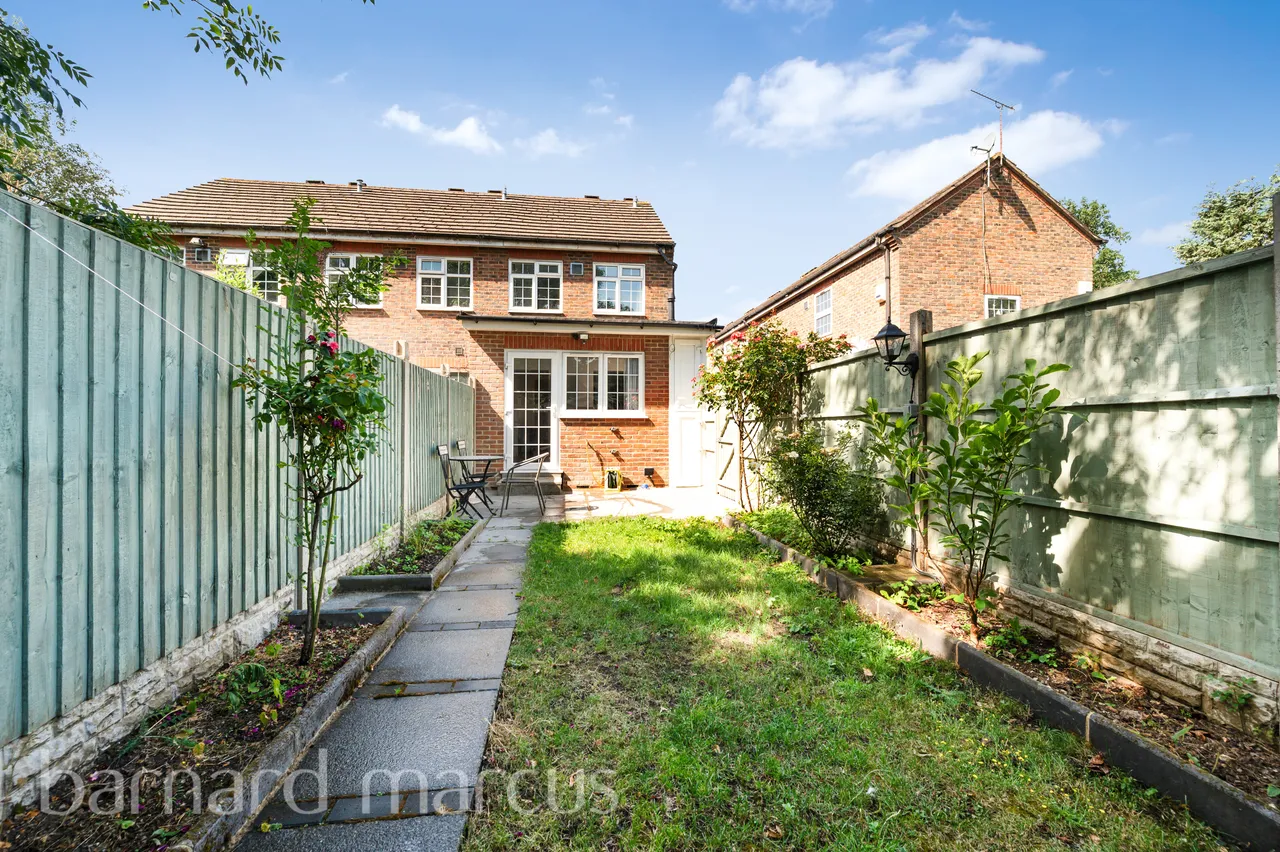 Brunel Close, Hounslow, TW5, photo 9
