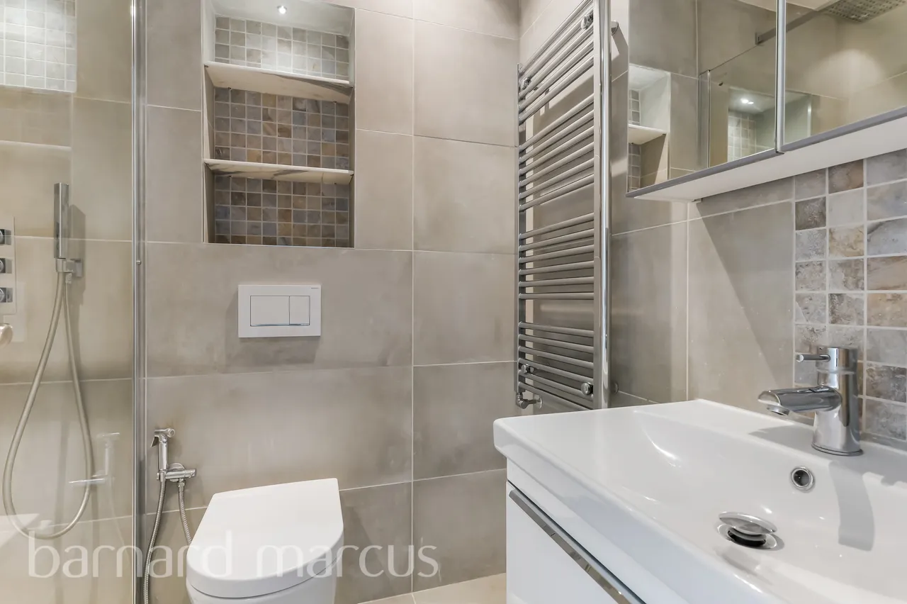 Brunel Close, Hounslow, TW5, photo 4