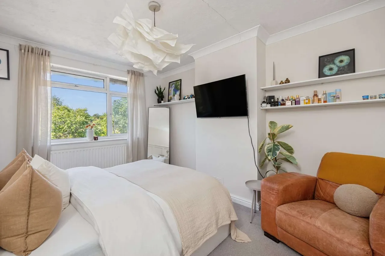Worplesdon Road, Guildford, Surrey, GU2 9RT, photo 10