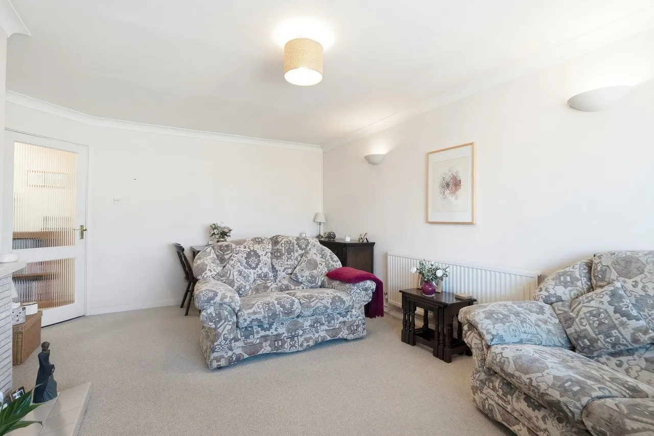 Conway Drive, Ashford, TW15, photo 8