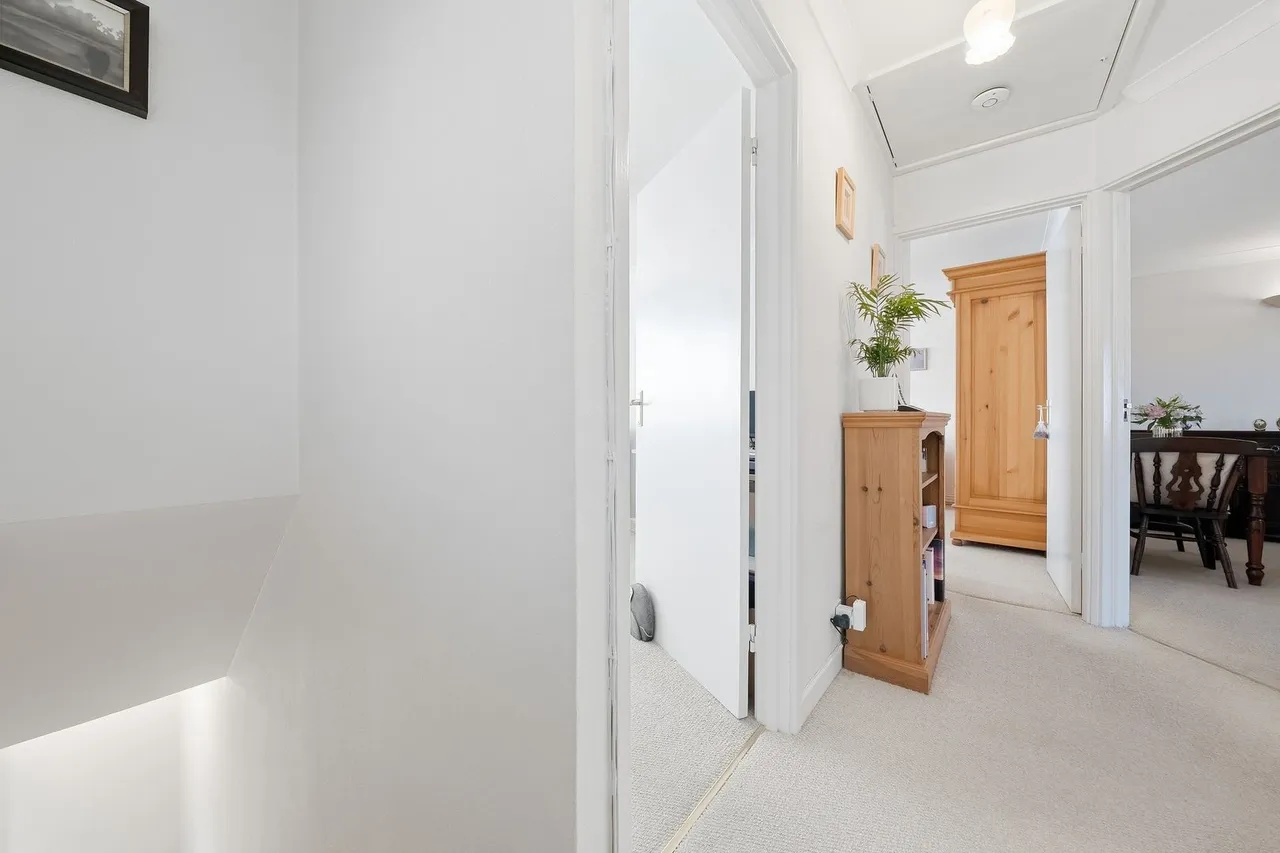 Conway Drive, Ashford, TW15, photo 15