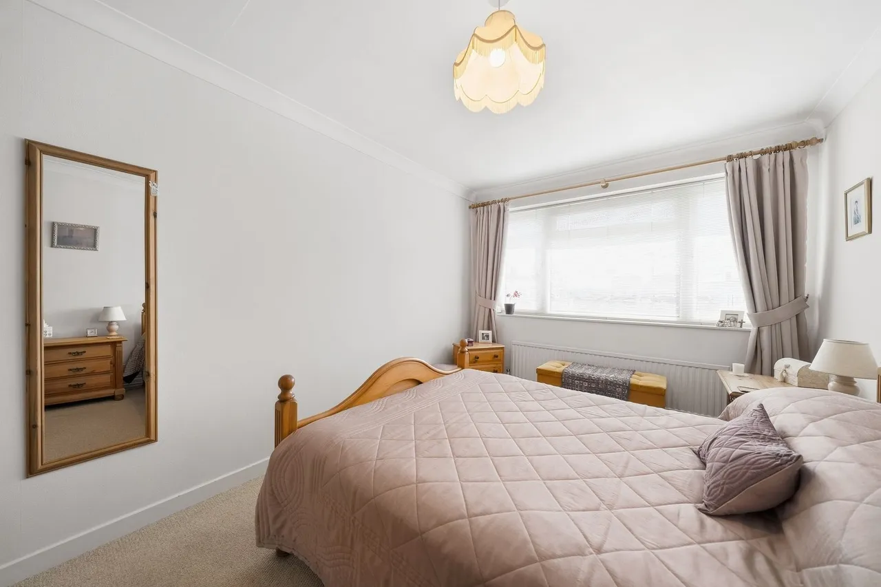 Conway Drive, Ashford, TW15, photo 10