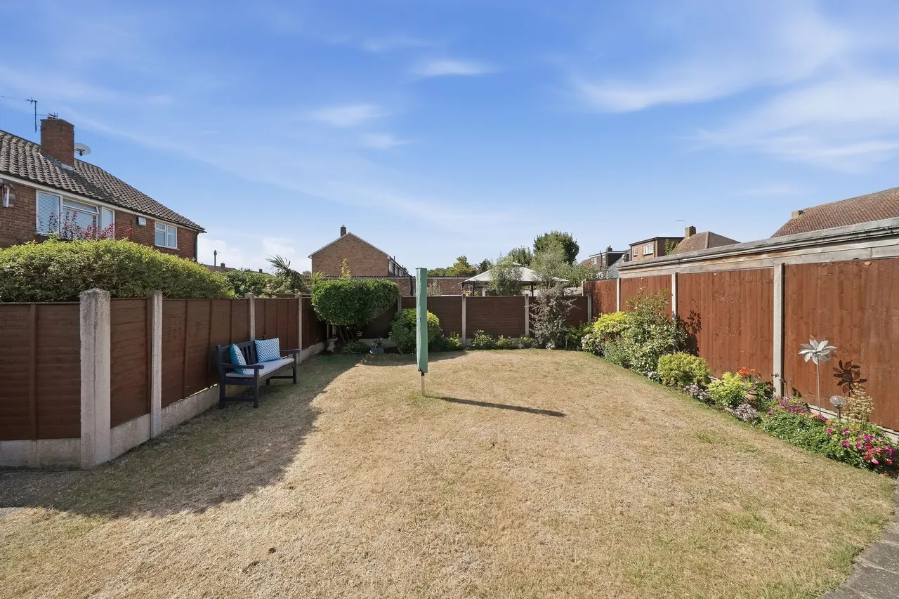 Conway Drive, Ashford, TW15, photo 16