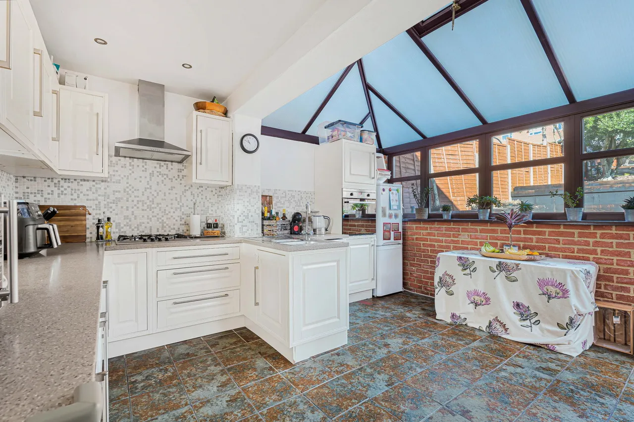 Southfield Road, Downley, High Wycombe, HP13 5JZ, photo 7