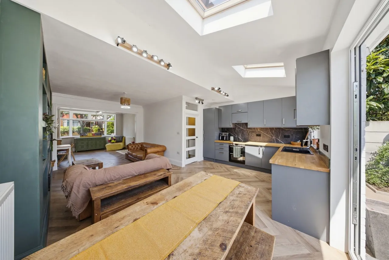 Woodland Gardens, Isleworth, TW7, photo 11