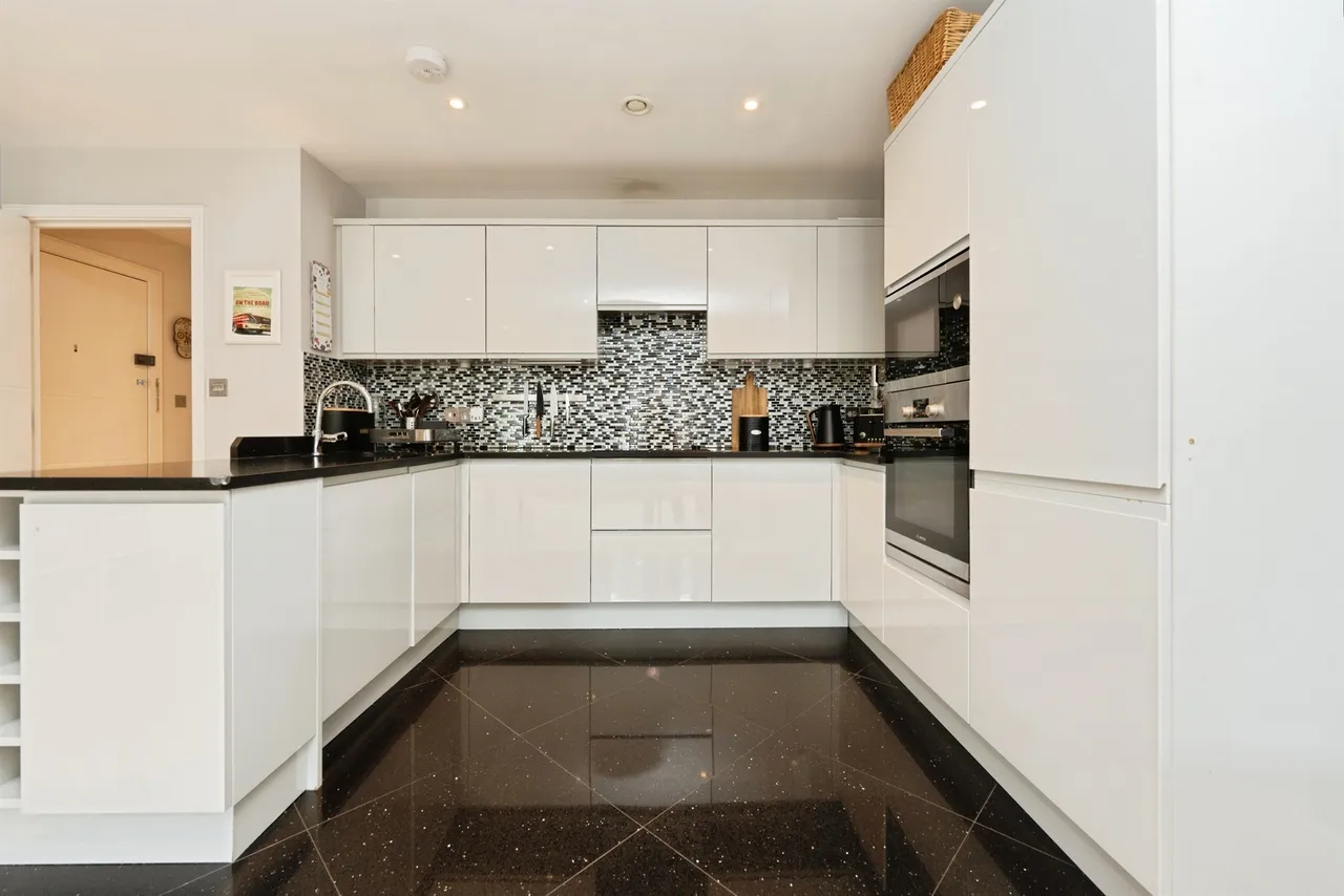 Granville Road, Watford, WD18, photo 3