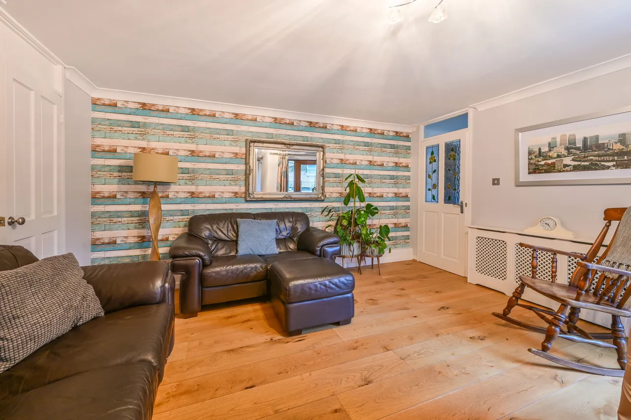 6 West Gardens, London, photo 11