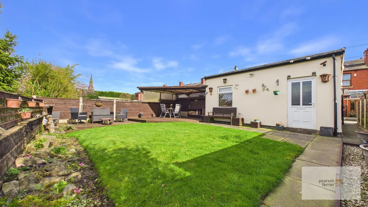 Holcombe Road, Greenmount, BL8 4BB, photo 14
