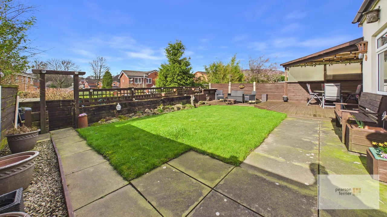 Holcombe Road, Greenmount, BL8 4BB, photo 13