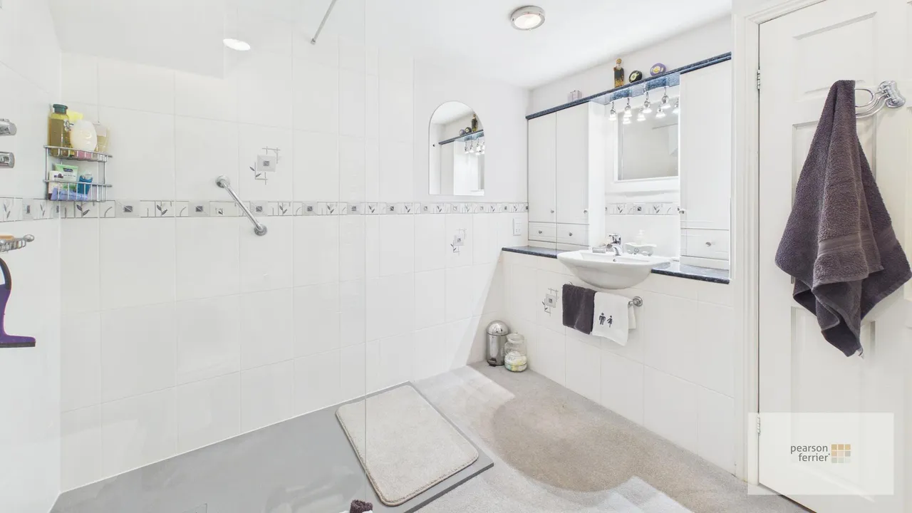 Holcombe Road, Greenmount, BL8 4BB, photo 10