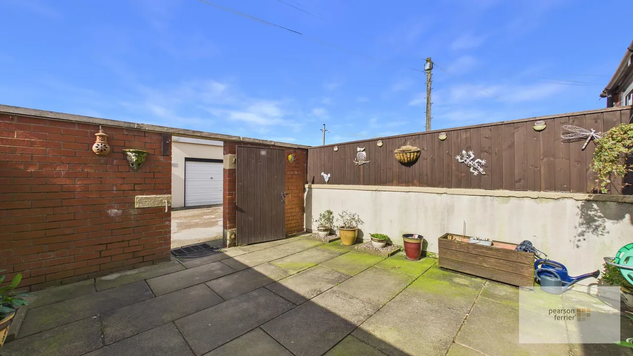 Holcombe Road, Greenmount, BL8 4BB, photo 16
